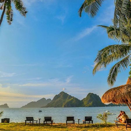 Sunset At Las Cabanas El Nido Esterno foto